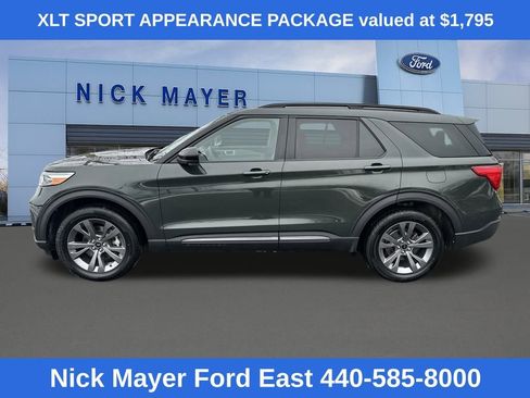 Used 2022 Ford Explorer XLT w/ Equipment Group 202A image 4