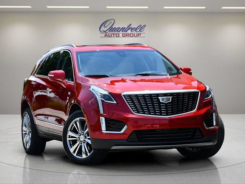 Used 2023 Cadillac XT5 Premium Luxury w/ Technology Package AWD/4WD image 1