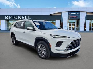 Used 2025 Buick Enclave Preferred video 2