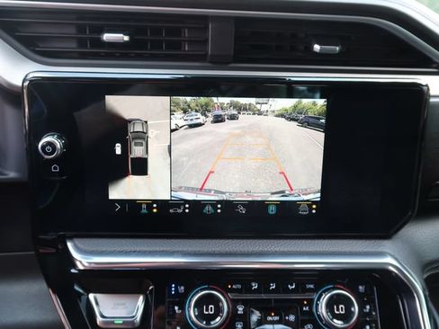 Used 2023 GMC Sierra 1500 Denali w/ Denali Reserve Package AWD/4WD image 25