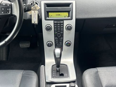 Used 2010 Volvo S40 2.4i FWD image 30
