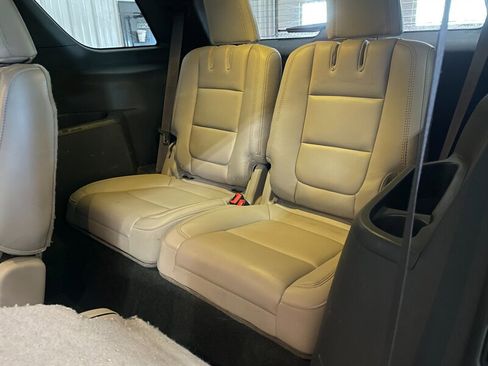 Used 2013 Ford Explorer Limited AWD/4WD image 19