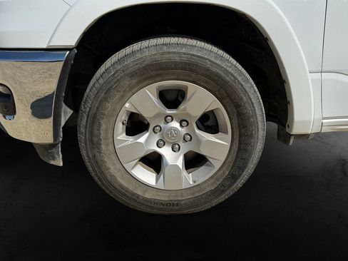 Used 2025 RAM 1500 Big Horn AWD/4WD image 13