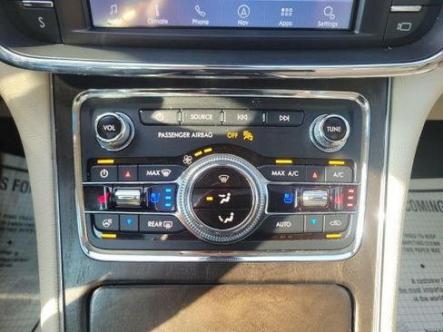 Used 2020 Lincoln Continental Reserve AWD/4WD image 8