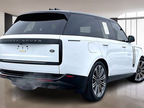 Used 2023 Land Rover Range Rover SE image 6