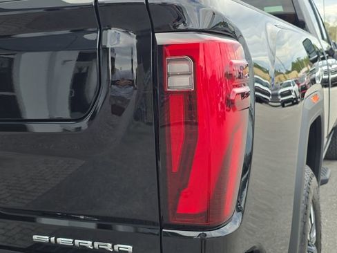 New 2026 GMC Sierra 2500 Denali w/ Denali Reserve Package AWD/4WD image 10