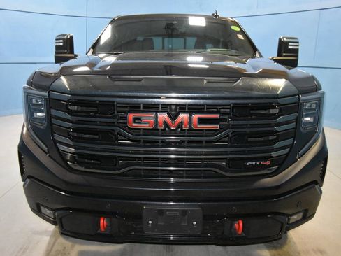 Used 2024 GMC Sierra 1500 AT4 w/ Technology Package image 25