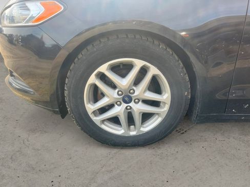 Used 2016 Ford Fusion SE FWD image 9