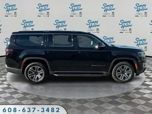 Used 2022 Jeep Wagoneer Series III w/ Flexible Seating Group AWD/4WD image 4