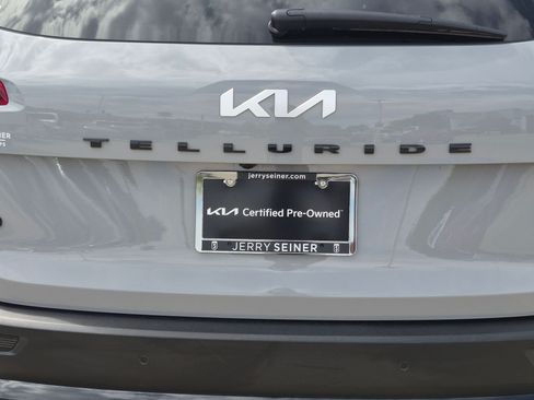 Certified 2022 Kia Telluride SX w/ SX Prestige Package AWD/4WD image 13