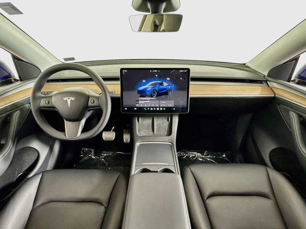 Used 2023 Tesla Model Y Long Range AWD/4WD image 28