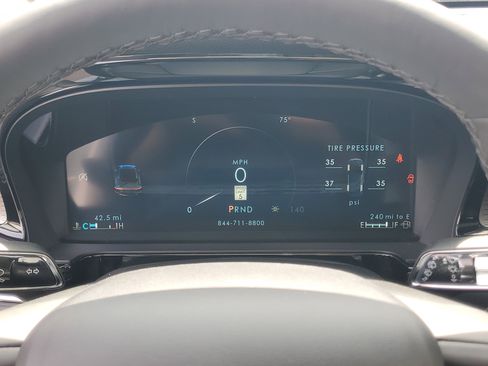 New 2026 Lincoln Corsair Reserve w/ Jet Appearance Package AWD/4WD image 19