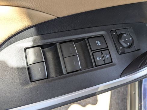 Used 2022 Toyota RAV4 XLE w/ Convenience Package image 21