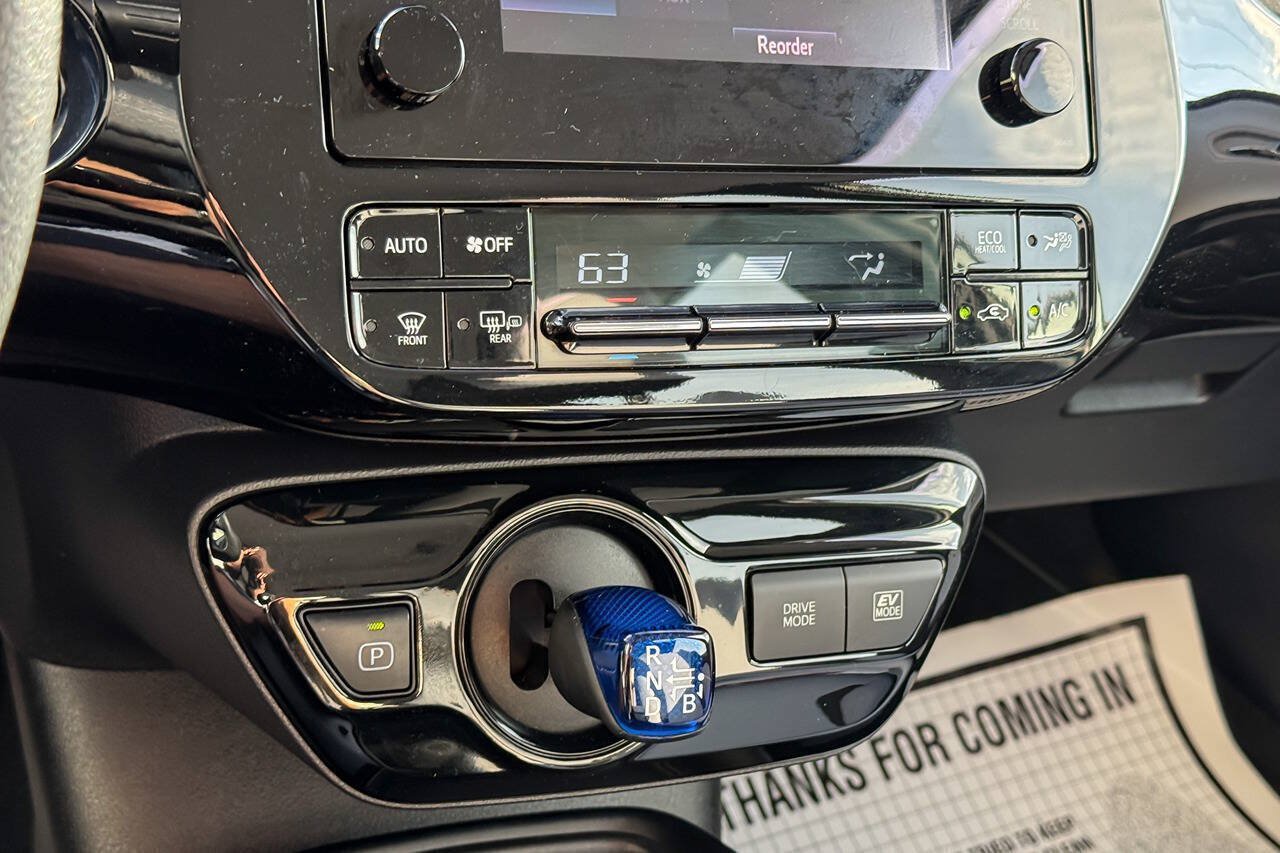 Used 2019 Toyota Prius LE FWD image 29