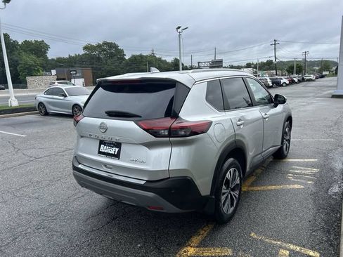 Certified 2023 Nissan Rogue SV w/ SV Premium B Package AWD/4WD image 8