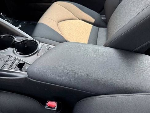 Used 2019 Toyota Camry LE FWD image 90
