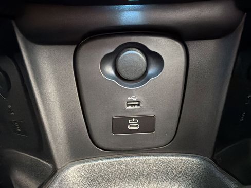 Certified 2024 MINI Cooper S image 33