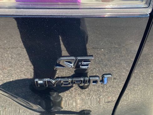 Used 2024 Toyota Corolla Cross AWD Hybrid image 15