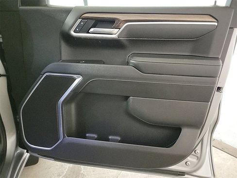 Used 2025 Chevrolet Silverado 1500 LT image 22