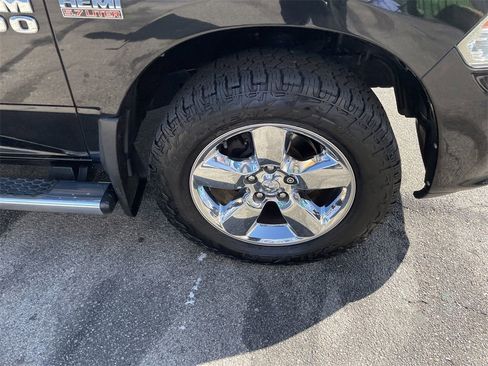 Used 2018 RAM 1500 Express image 11