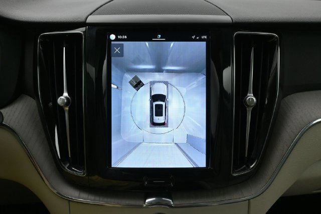 Used 2024 Volvo XC60 B5 Plus w/ Protection Package Premier AWD/4WD image 20