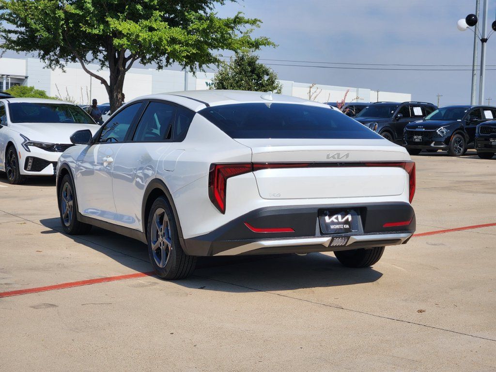 New 2026 Kia K4 FWD image 4