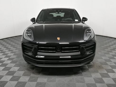 Certified 2025 Porsche Macan image 35