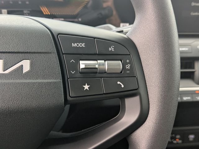 New 2026 Kia K4 FWD image 25