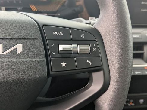 New 2026 Kia K4 FWD image 25