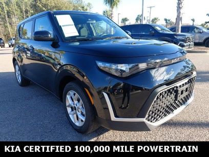 Certified 2025 Kia Soul LX