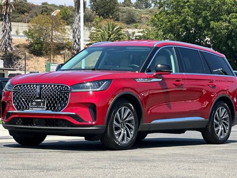 New 2026 Lincoln Aviator 2WD image 7
