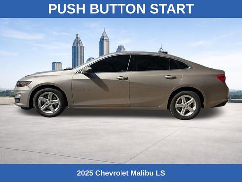 Used 2025 Chevrolet Malibu LS FWD image 2