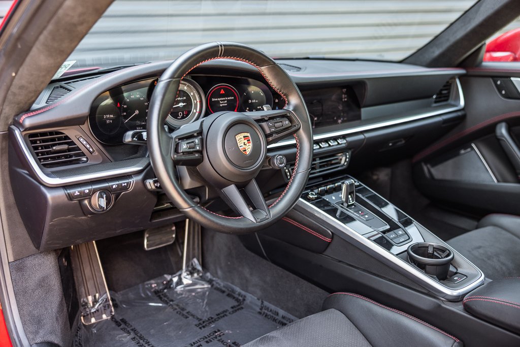 Certified 2024 Porsche 911 Turbo AWD/4WD image 4