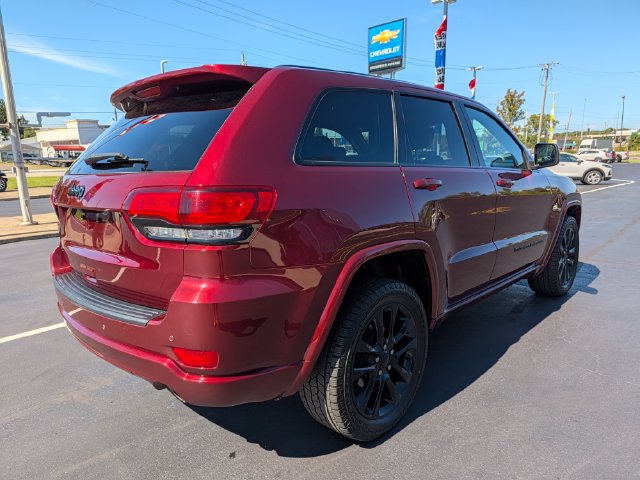 Used 2022 Jeep Grand Cherokee Laredo X AWD/4WD image 5