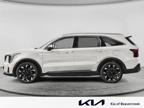 Used 2024 Kia Sorento EX w/ Panoramic Sunroof Package FWD image 3