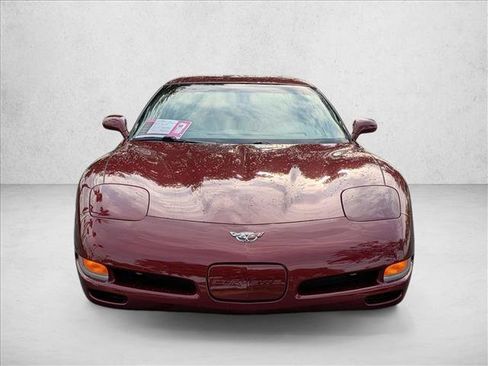 Used 2003 Chevrolet Corvette Coupe w/ Preferred Equipment Group RWD image 2