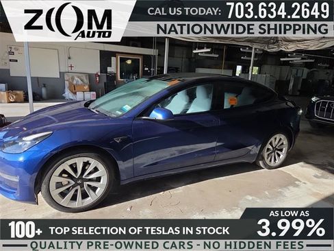 Used 2023 Tesla Model 3 Standard Range RWD image 1