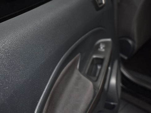 Used 2020 Ford EcoSport SE w/ SE Convenience Package image 12