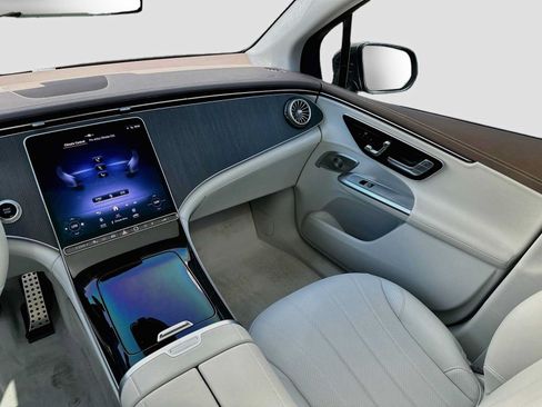 Certified 2023 Mercedes-Benz EQE 350+ SUV image 25