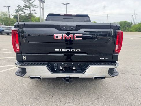 Used 2023 GMC Sierra 1500 SLT w/ SLT Premium Package AWD/4WD image 5