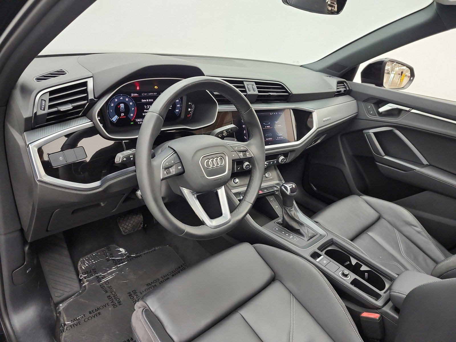 Used 2022 Audi Q3 2.0T Premium w/ Black Optic Sport Package AWD/4WD image 9