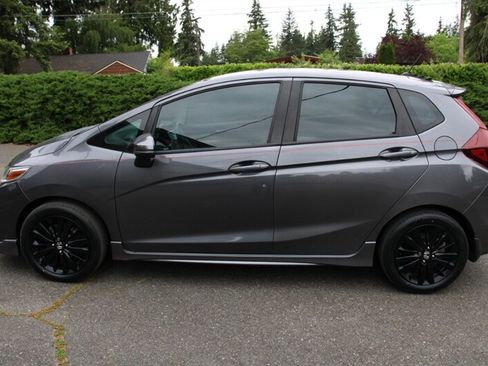 Used 2018 Honda Fit Sport image 13