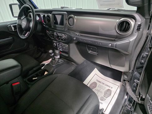 Used 2022 Jeep Wrangler Sport AWD/4WD image 7