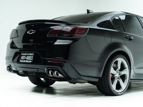 Used 2017 Chevrolet SS RWD image 14