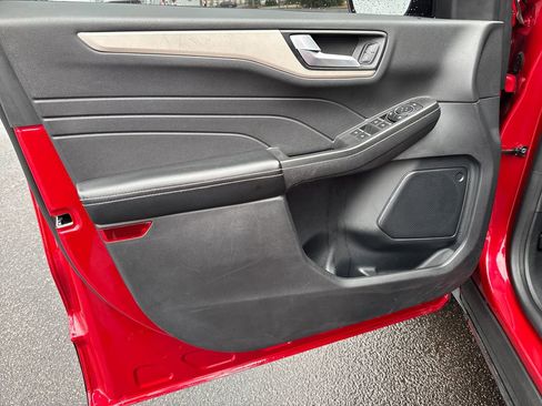 Used 2021 Ford Escape SE w/ Convenience Package image 10