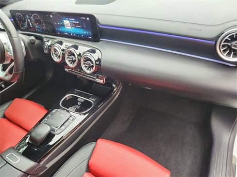 Used 2023 Mercedes-Benz CLA 250 CLA 250 image 28