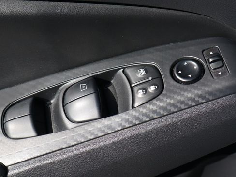 Used 2025 Nissan Altima 2.5 SV w/ SV Special Edition Package FWD image 18