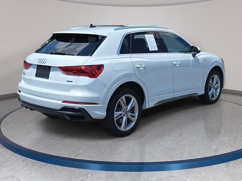 Used 2022 Audi Q3 2.0T Premium w/ Convenience Package AWD/4WD image 5