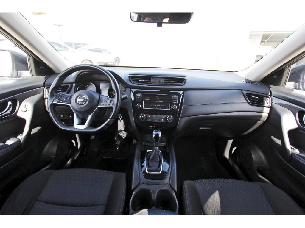 Used 2020 Nissan Rogue S w/ Special Edition Package FWD image 9