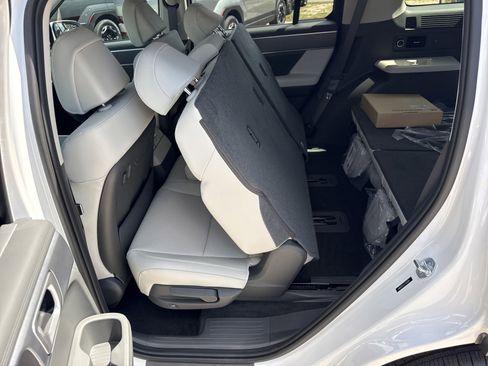 New 2026 Hyundai Santa Fe SEL AWD/4WD image 13
